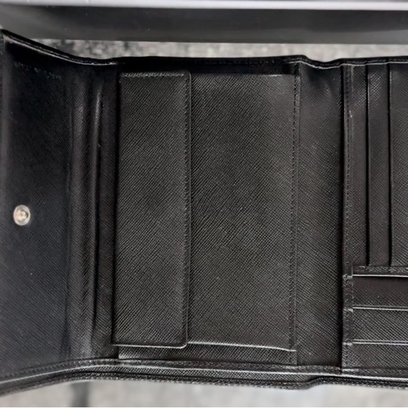 Authentic Large Black Saffiano Leather Prada Wallet - Picture 3 of 5